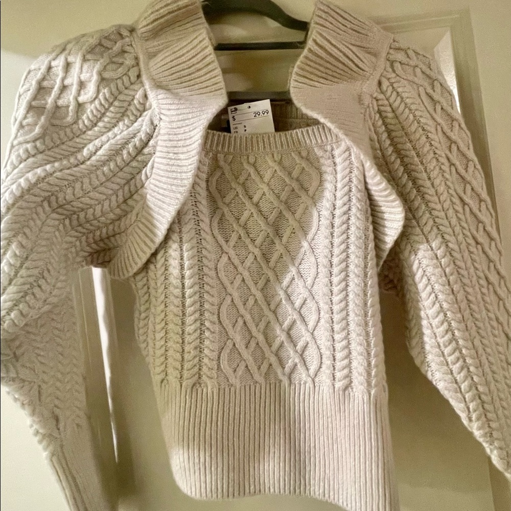 H&M knitted sweater crop top